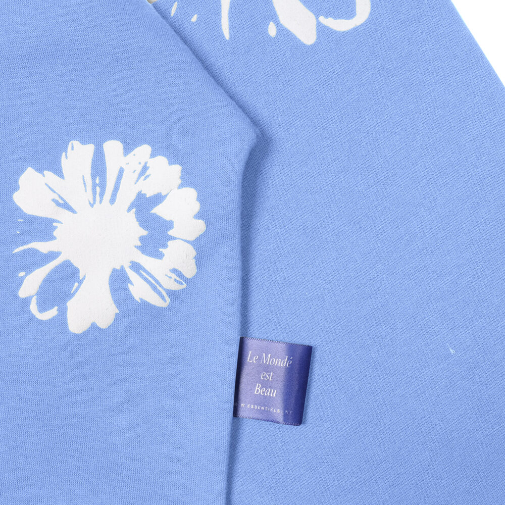 W.Essentiels Le Valensole Oversize Hoodie Full Print Hoodie North Carolina (Blue) - Image 5